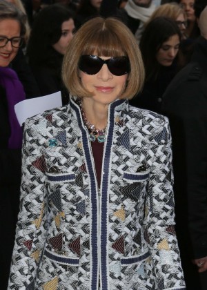 Anna Wintour - Arriving at Chanel Fashion Show 2016 in Paris