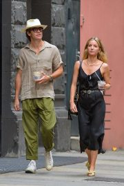 Annabelle Wallis and Chris Pine - Out and about in NYC