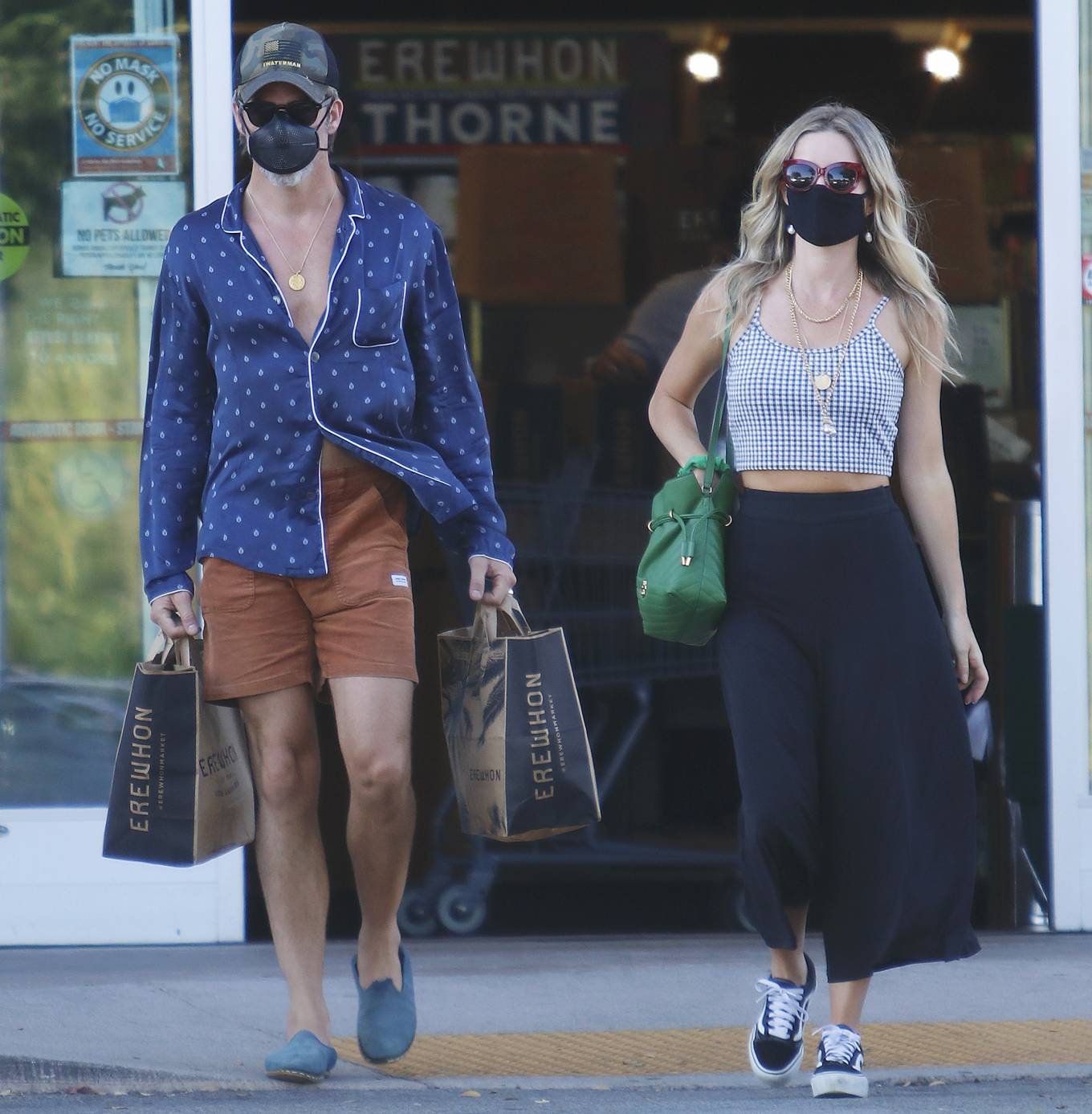 Annabelle Wallis and Chris Pine – Shopping in Los Angeles
