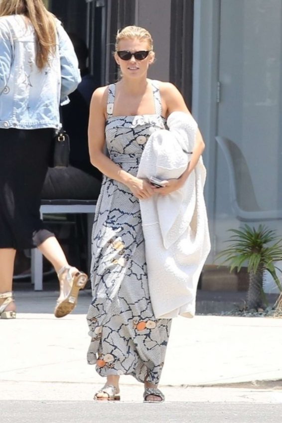 AnnaLynne McCord in Long Summer Dress - Out for lunch in Los Angeles