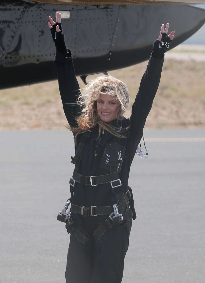 AnnaLynne McCord - Skydives for her charity Together1Heart in Santa Barbara