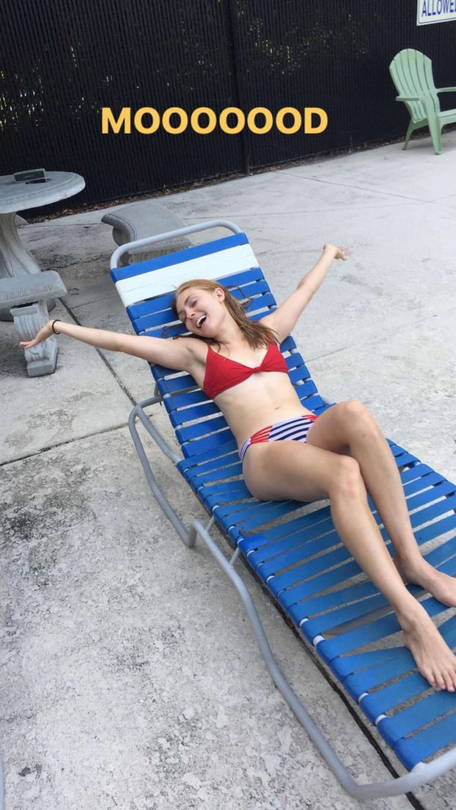 Annasophia Robb in Bikini - Personal Pics