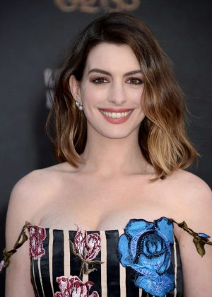 Anne Hathaway - 'Alice Through The Looking Glass' Premiere in Hollywood