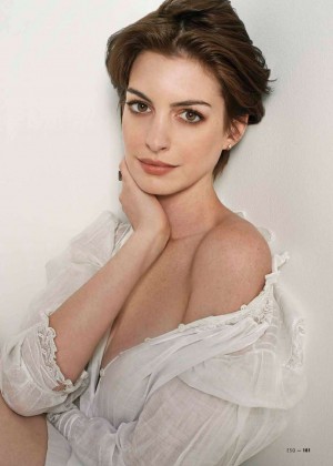 Anne Hathaway- Esquire Mexico Magazine (October 2015)