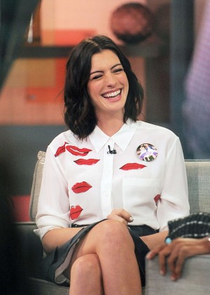 Anne Hathaway - 'Good Morning America' in NYC