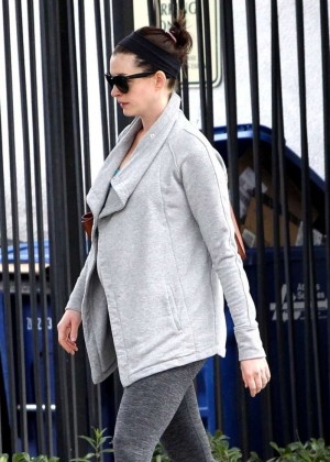 Anne Hathaway - Leaving a gym in West Hollywood