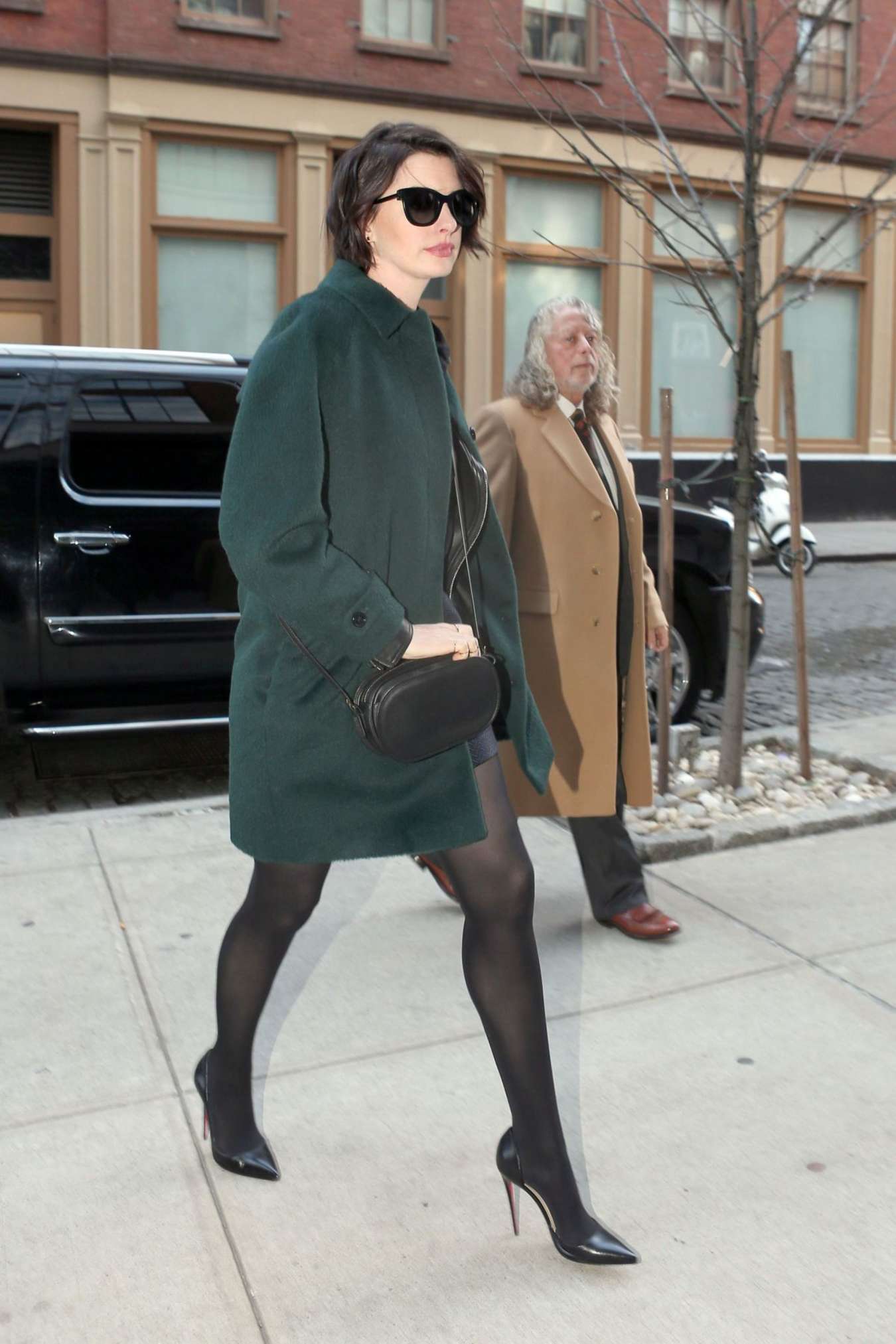 Anne Hathaway in Green Coat -19 – GotCeleb