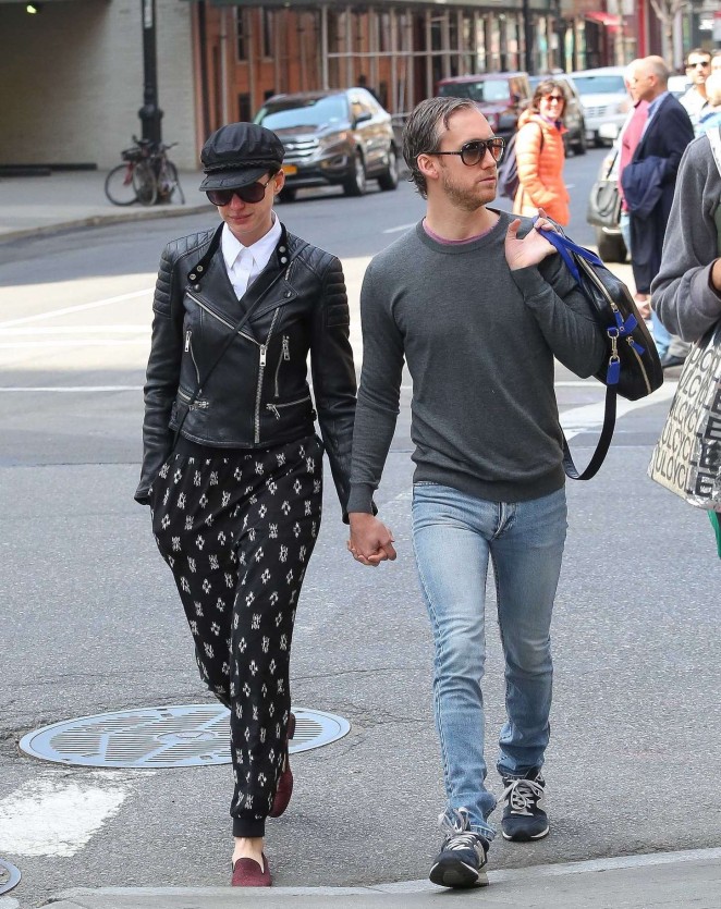 Anne Hathaway With Her Husband Out in NYC