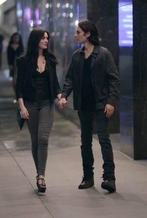 Anne Hathaway - With Jared Leto on the set of 'We Crashed' aka 'Caviar' in New York