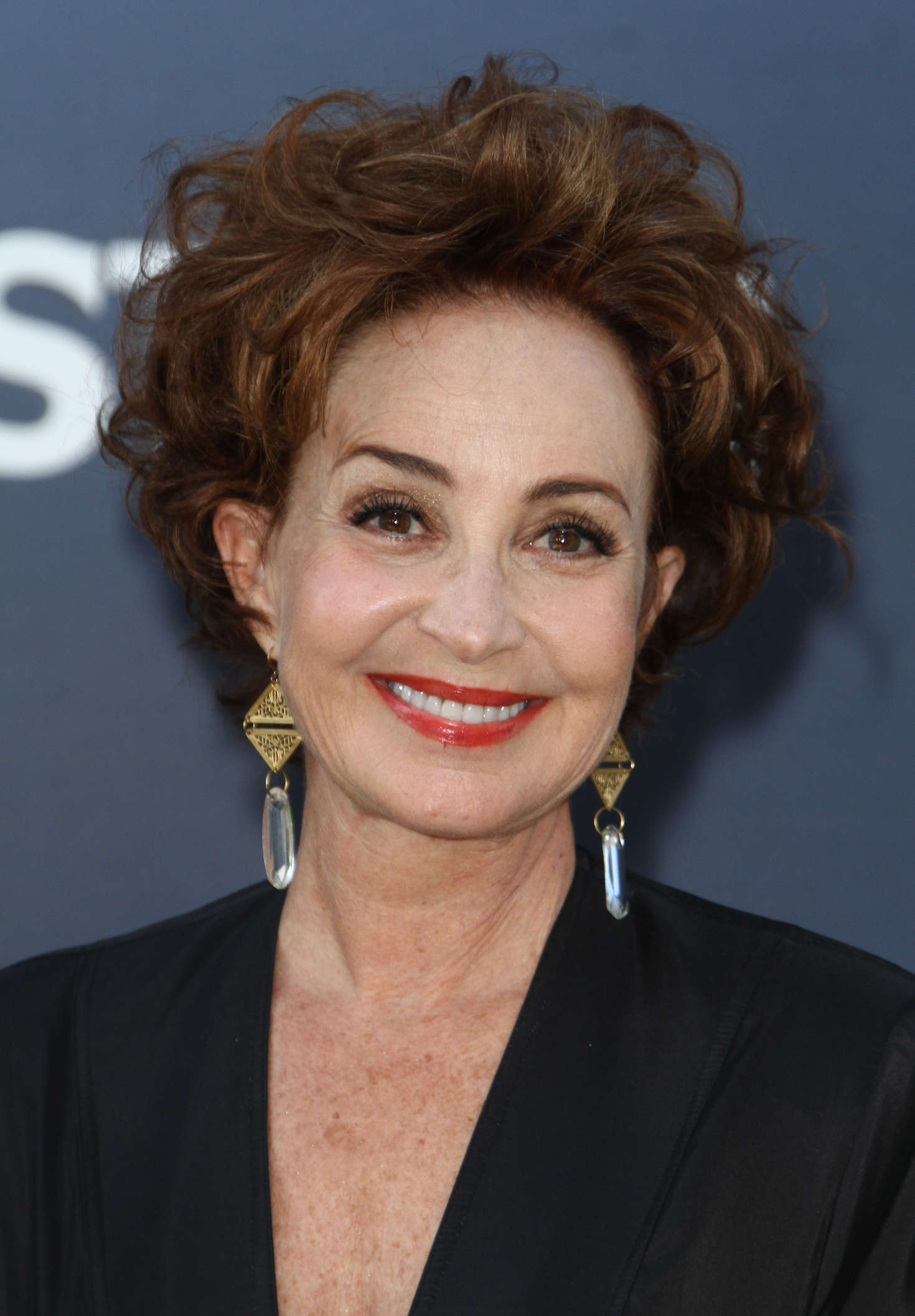 Annie Potts - 'Ghostbusters' Premiere in Hollywood. 
