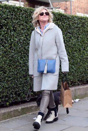 Anthea Turner - Steps out in London