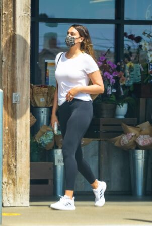 April Love Geary - Seen in Malibu before hitting the gym