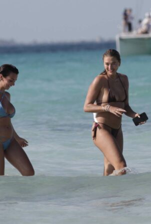 Arabella Chi - With Kady McDermott at the beach on Isla Mujeres in Mexico