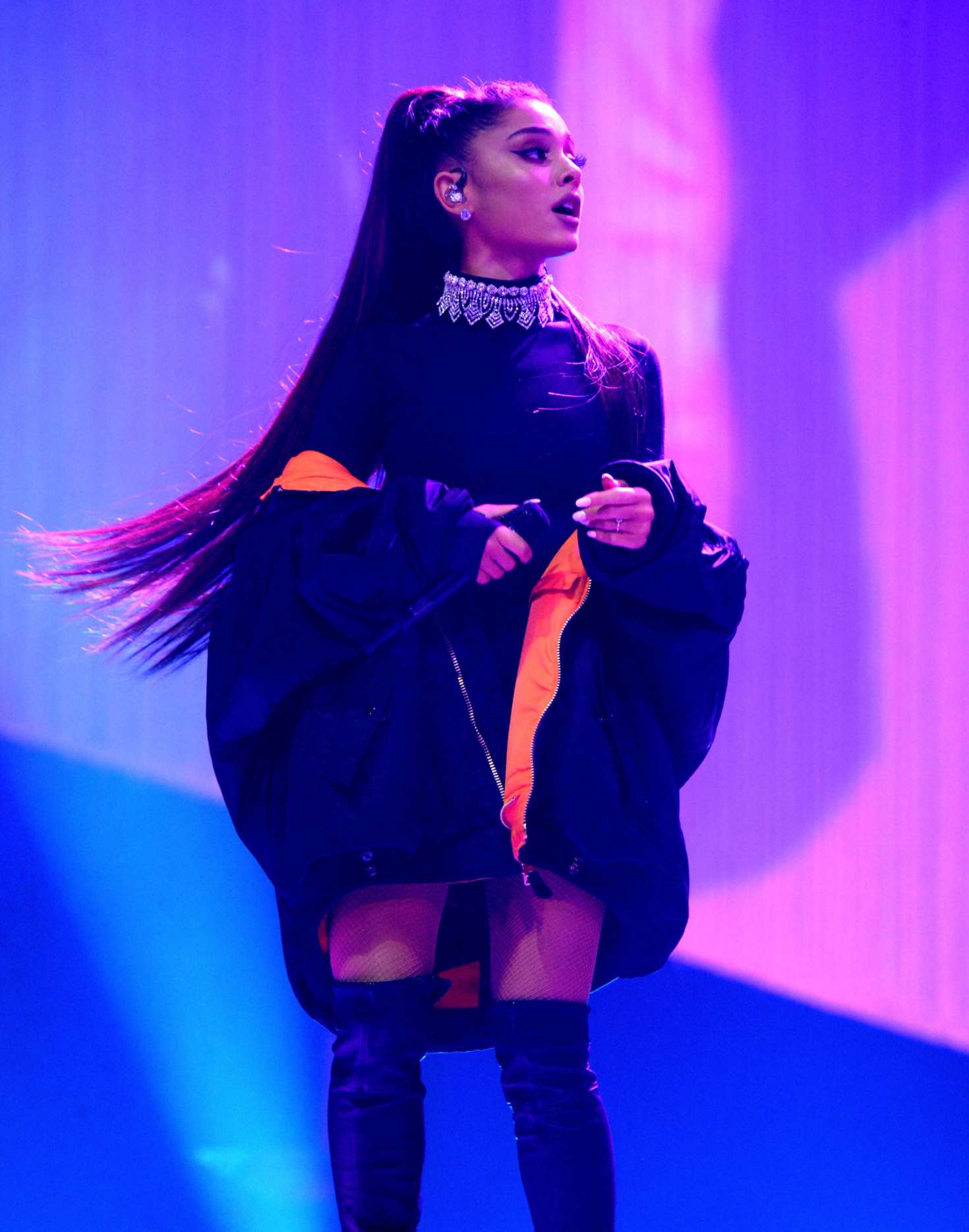 Ariana Grande: Dangerous Woman Tour 2017 -12 | GotCeleb