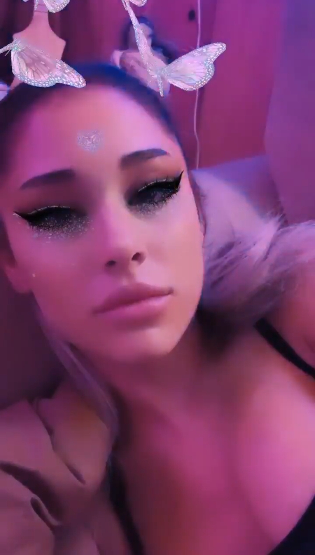 Ariana Grande â€“ Instagram and social media