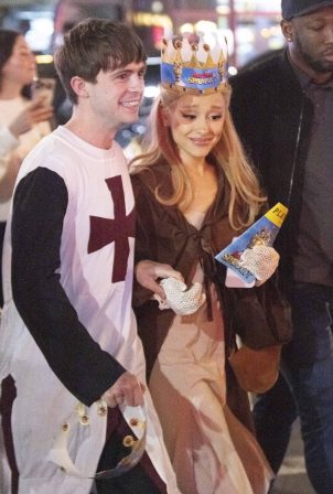 Ariana Grande - Leaves the first performance Broadway show Spamalot