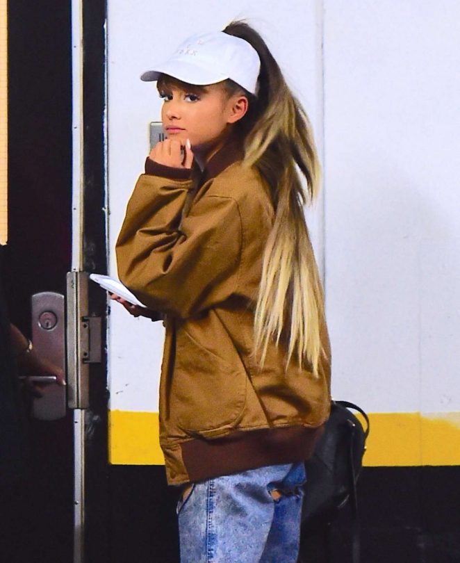 Ariana Grande - Out in New York City