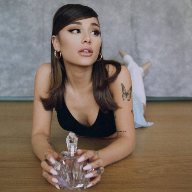 Ariana Grande - R.E.M Fragrance Promos 2020