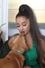 Ariana Grande - 'Starbucks X Ariana Grande' Photoshoot 2019
