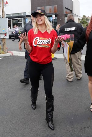 Ariana Madix - Films at Raising Cane's Chicken Fingers in Los Angeles