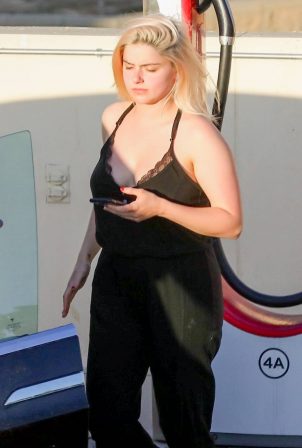 Ariel Winter - Charge car at the Tesla Charging Station in Burbank