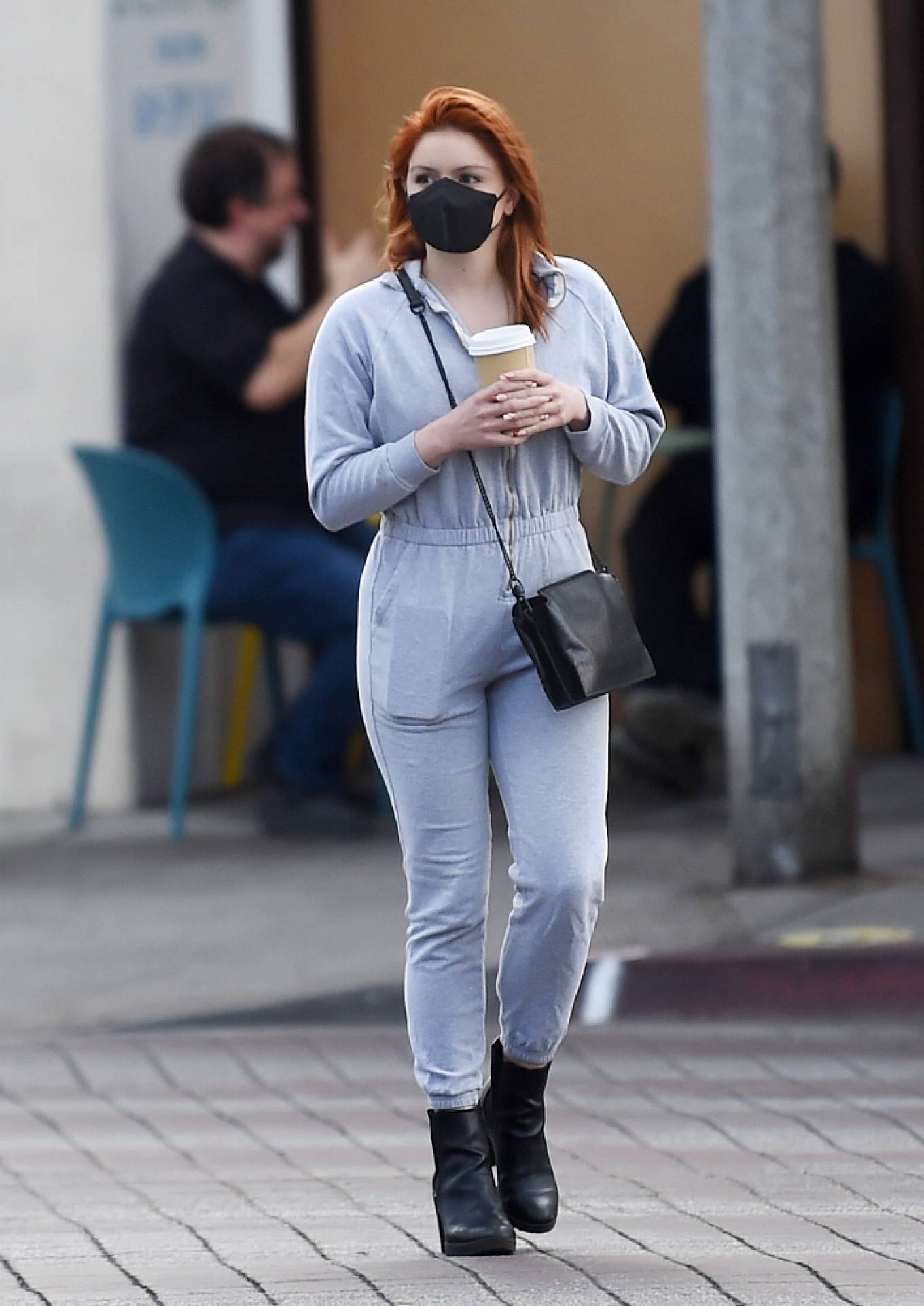 Ariel Winter 2021 : Ariel Winter – Grabs a cup of coffee in West Hollywood-06