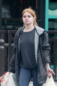 Ariel Winter - Grocery shopping done at Gelson's in Los Angeles