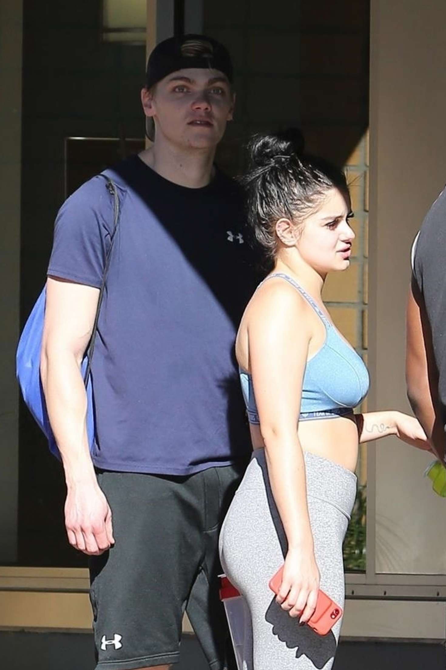 Ariel Winter 2017 : Ariel Winter: Hits the gym with Levi Meaden -03. 