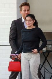 Ariel Winter - Leaves Joan's On Third in West Hollywood