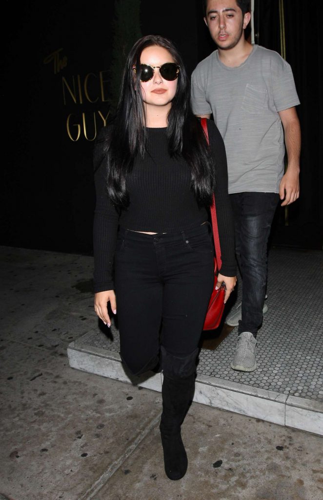 Ariel Winter - Leaving the Nice Guy Club in West Hollywood