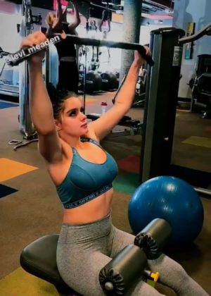 Ariel Winter - Working Out at MackFit Gym in Los Angeles