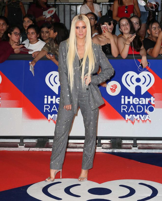 Ashlee Simpson - 2018 iHeartRadio Much Music Video Awards in Toronto
