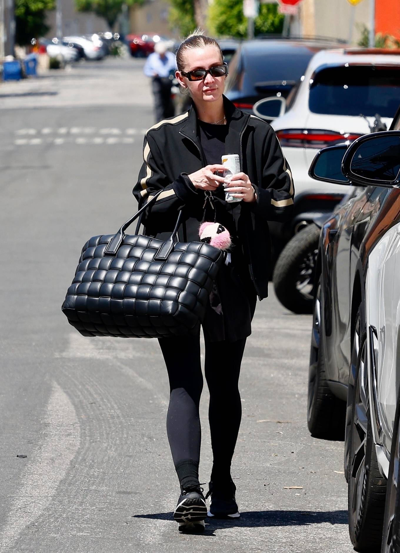 Ashlee Simpson - Arriving at gym session in Studio City