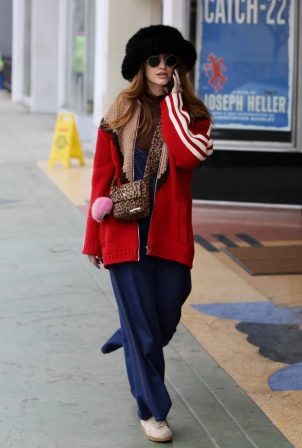 Ashlee Simpson - Doing some post-Christmas day shopping in Studio City