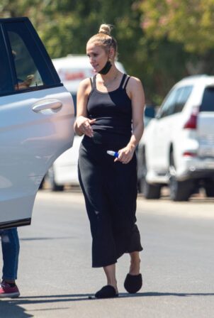 Ashlee Simpson - In the park on Labor Day in Studio City