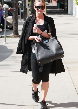 Ashlee Simpson - Leaving the gym in Los Angeles