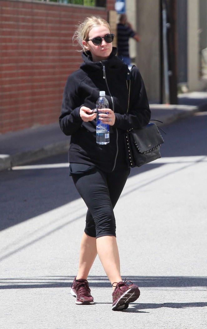 Ashlee Simpson out in Los Angeles