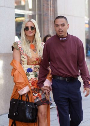 Ashlee Simpson - Out in New York