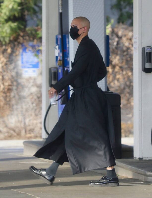 Ashlee Simpson - With Evan Ross head out dressed for Halloween
