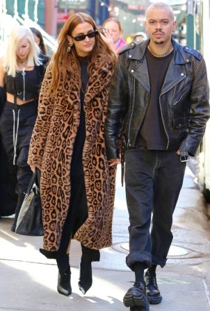 Ashlee Simpson - With husband Evan Ross during a romantic stroll in NYC