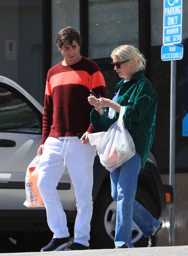 Ashley Benson - With Brandon Davis holding hands leaving a Petco Pet Shop