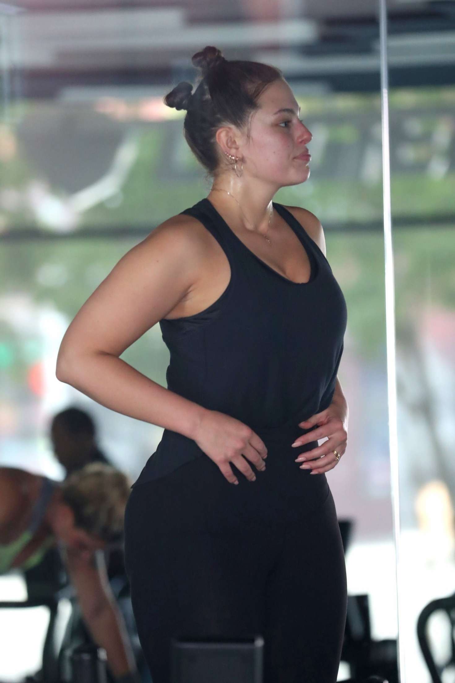 6 Day Ashley Graham Workout Clothes for Gym