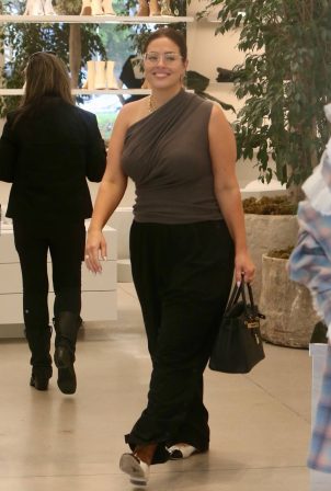 Ashley Graham - Seen at Maison Margiela on Melrose Place in West Hollywood