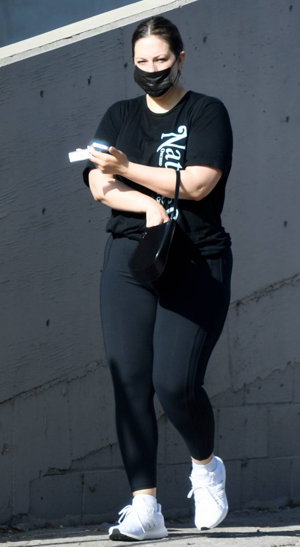 Ashley Graham - Seen leaving a gym in Los Angeles