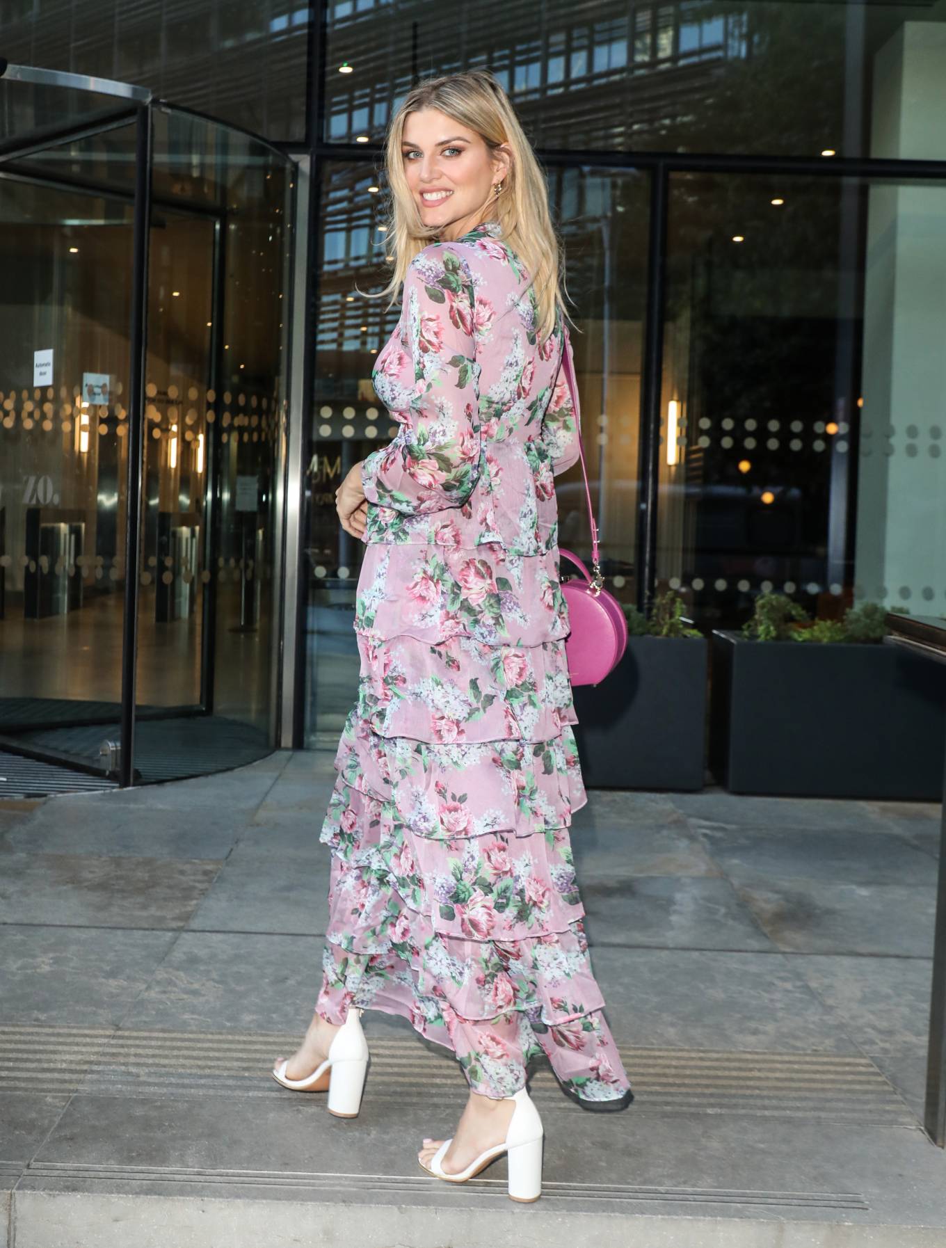 Ashley James 2022 : Ashley James – Arriving at her GB News radio show in London-06