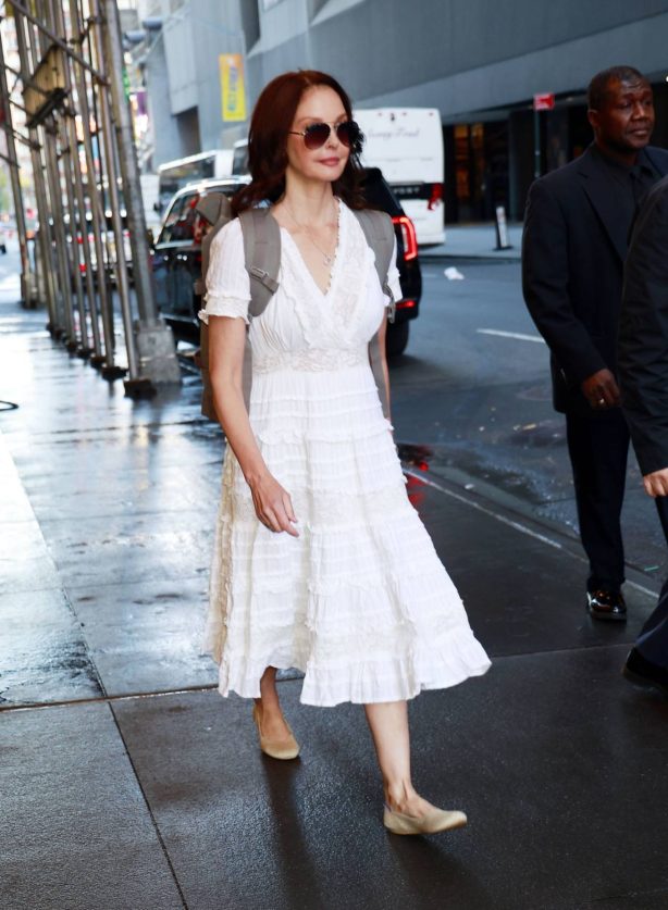 Ashley Judd - Out In New York City