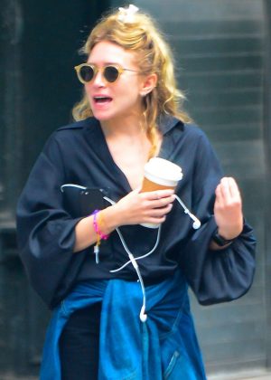 Ashley Olsen - Leaving the gym in NYC
