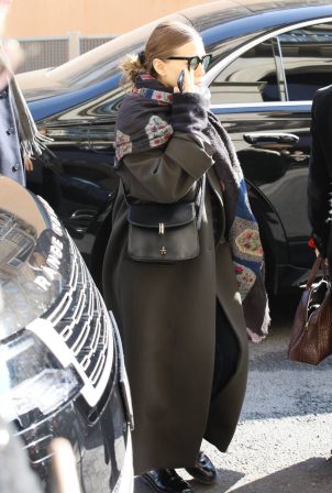Ashley Olsen - Pictured in Paris during Fashion Week
