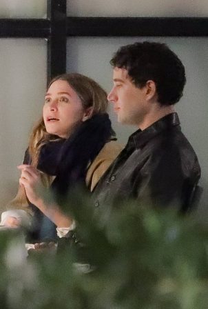 Ashley Olsen - With Louis Eisner on a double date night dinner in New York
