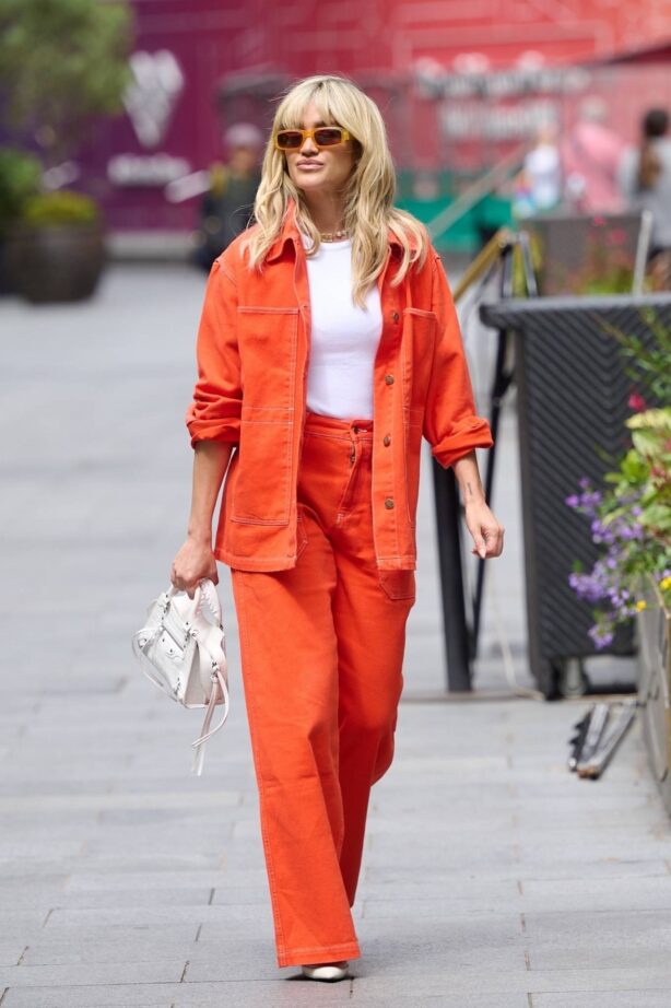 Ashley Roberts - Exit the morning shows in London
